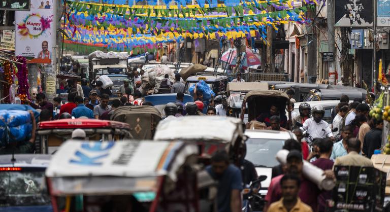 Rohamléptekben tör előre India, ezt Donald Trump sem állíthatja meg