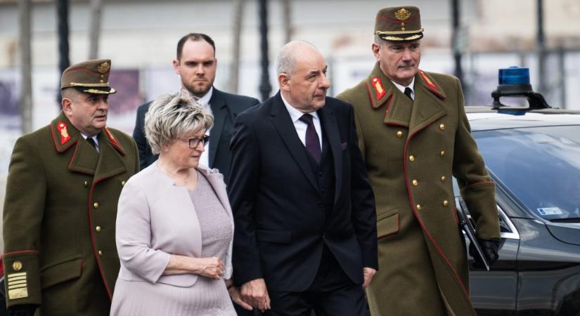 „Nagyon jó ajánlat, az biztos”- Sulyok Tamás felesége választhatott egy Rippl-Rónai festményt a Sándor-palotába