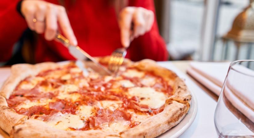 Nem kért paradicsomot a pizzára az olimpikon: amikor meglátta a számlát, kiakadt - Fotók