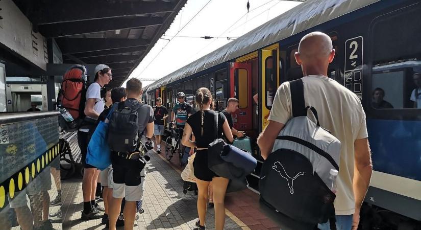 Itt a balatoni utószezon, így járnak hétfőtől a vonatok