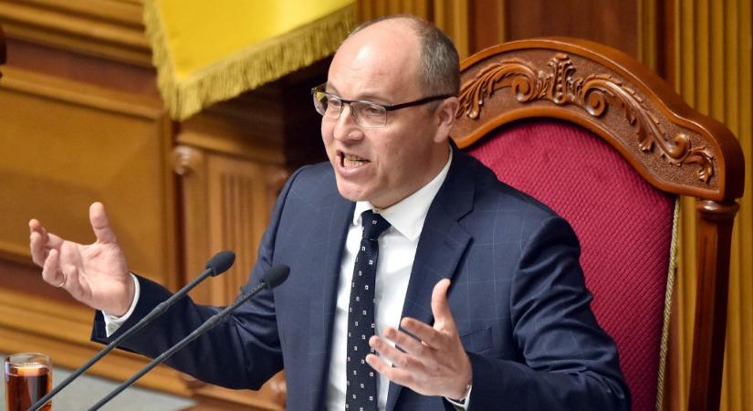 Brutális gyilkosság Lvivben: Parubijt nyolc lövés ölte meg