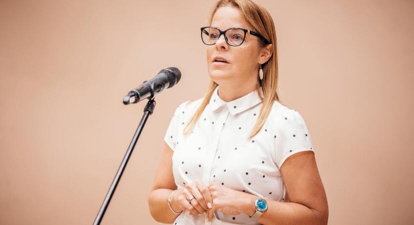 Az új tanévben a külhoni pedagógusok is igényelhetnek pedagógus igazolványt