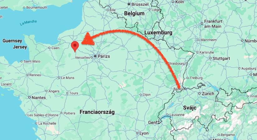Embercsoportba hajtott egy autó Franciaországban