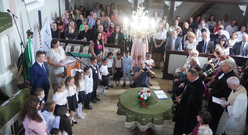 A XXV. országos tanévnyitó ünnepség Bátkában képeken