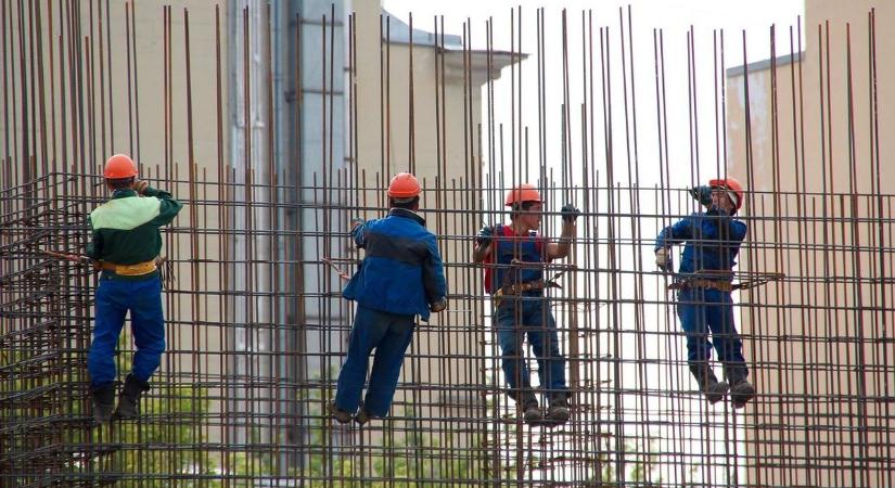 Tisza-csomag: a többkulcsos adórendszer a magyar baloldal egyik legfőbb ideológiai alapja