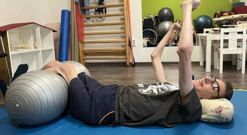Motorosok egy fiúért – Ács Ricsi nyáron sem áll meg a küzdelemben