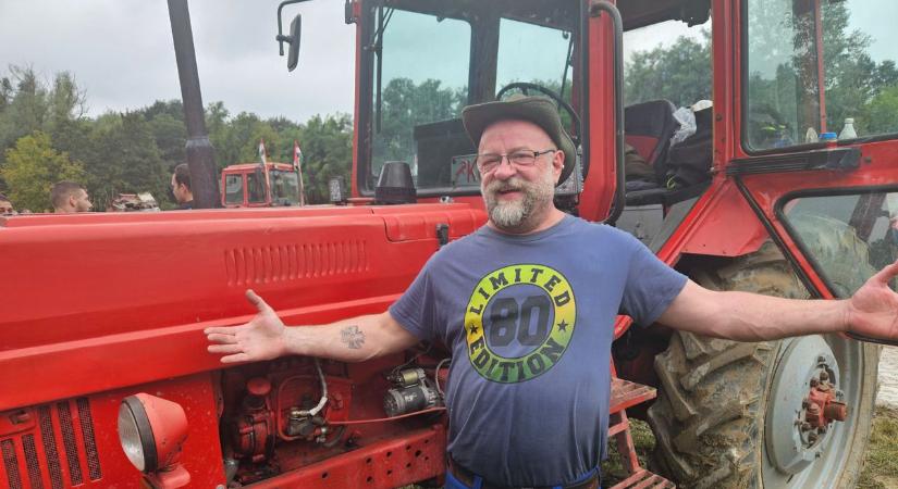 Mindent kibír, egyszerűen elpusztíthatatlan. Videón mutatjuk a nagy bolhói traktor-show-t