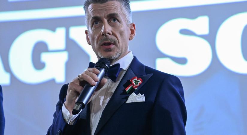 Rákay Philip is szorgosan invitál a „digitális honfoglalásra”