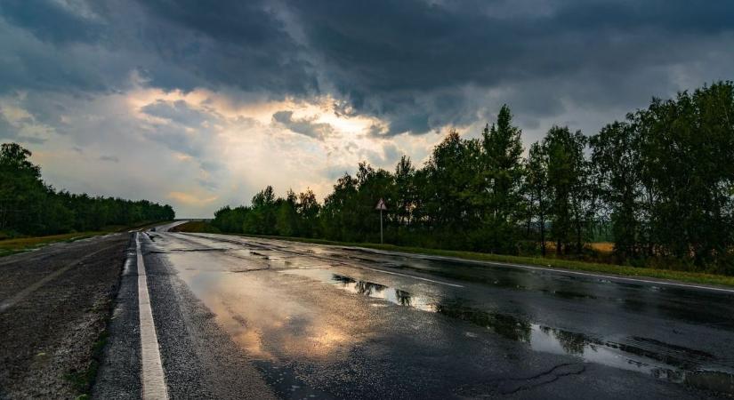Marad az esős időjárás a nyár utolsó napjára