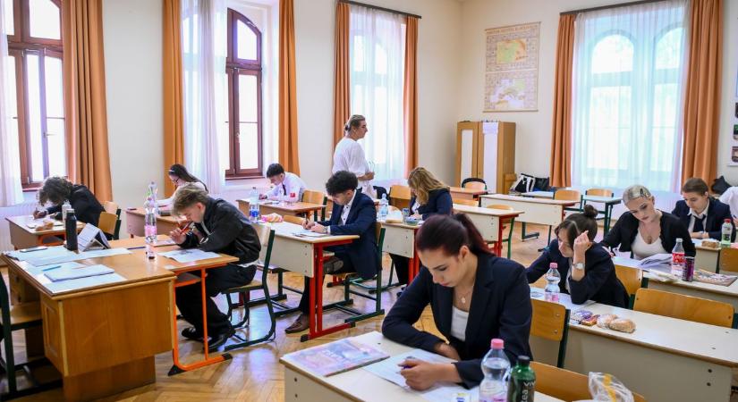 Iskolakezdés: egyedülálló intézkedések segítik a családokat Magyarországon