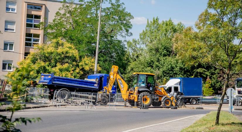 Fennakadás lehet a közlekedésben, pont az iskolakezdéskor - térképpel