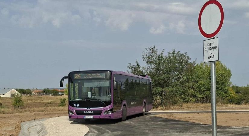 Ismét érintik a Hajmáskéri utat a 24-es és 25-ös autóbuszok