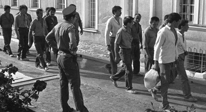 Titkok a sopronkőhidai börtön falai mögül a '80-as évekből: retró fotók a rácsok mögül