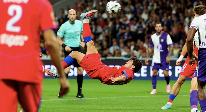 A PSG futballistája megrúgta minden idők egyik legzseniálisabb mesterhármasát