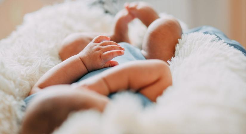 Köves Slomó nagypapa lett, gyönyörű nevet kapott a kislány