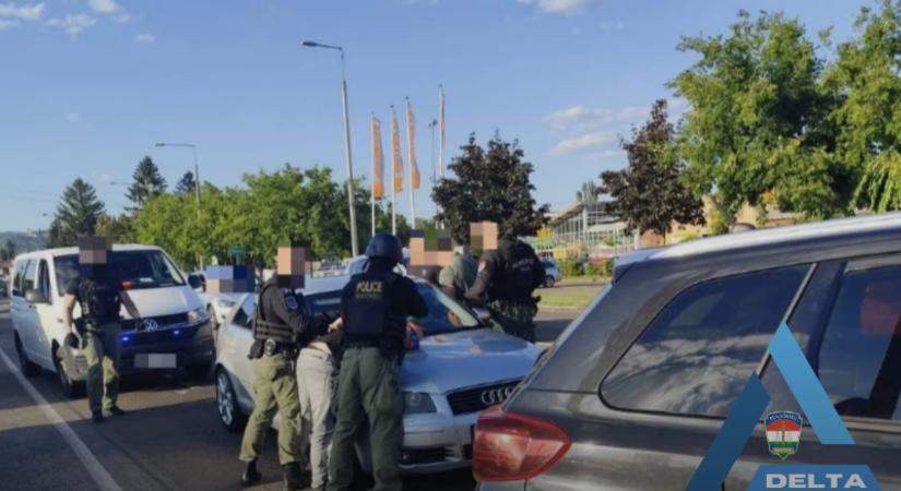 Drogkereskedőket kapcsoltak le Egerben - VIDEÓ