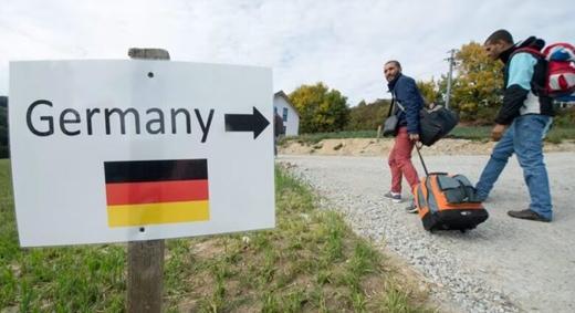 A migráció nem zavarja őket?? Frankfurtban több ezren tüntettek a gázai háború ellen