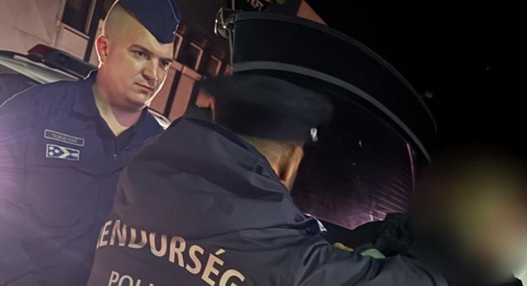Szokatlan dolog került egy nő melltartójából a rendőrségi vizsgálat alatt