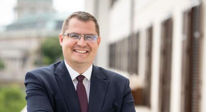 Velembe látogatott Nagy János államtitkár