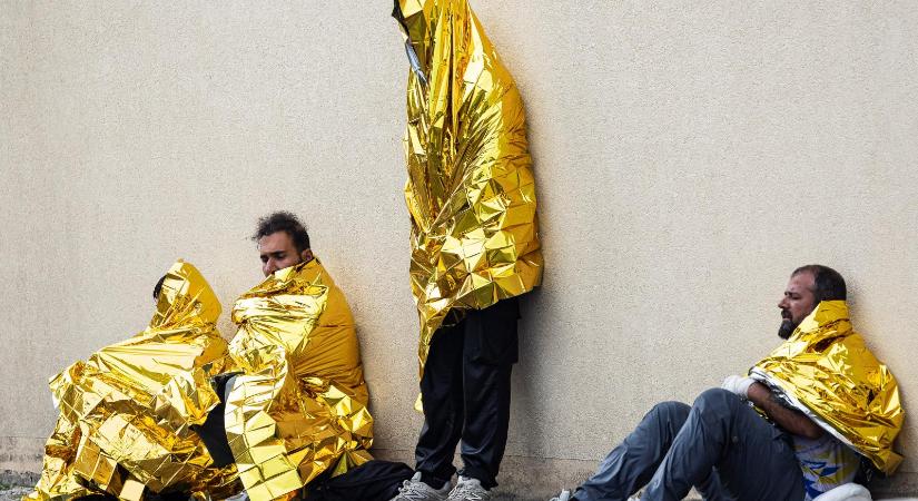 Illegális migráció: Európa besokall, a szélsőjobboldal felemelésével bünteti a humánus kormányokat