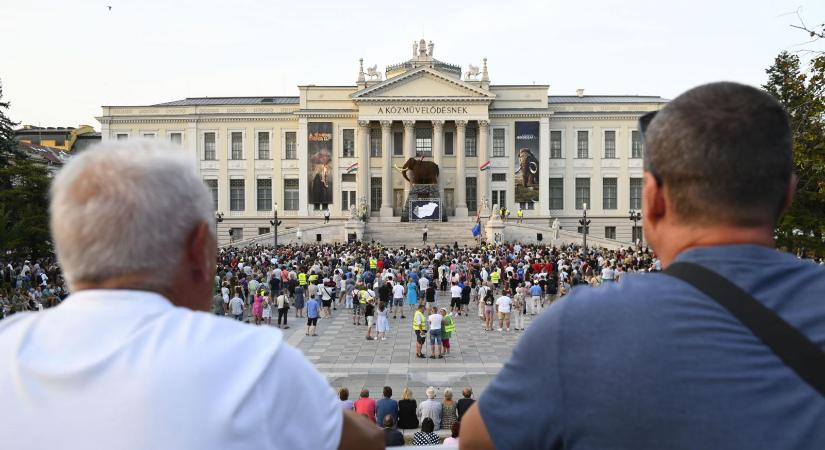 „Nem tartok erőszaktól, de ha lesz, én is benne vagyok” – Videó