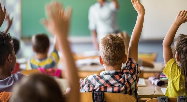 Hétfőn kezdődik az új tanév, összeszedtük a legfontosabb tudnivalókat
