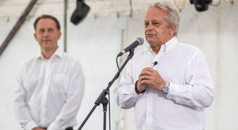 Fehérvár 15 millió forintot ad Tácnak