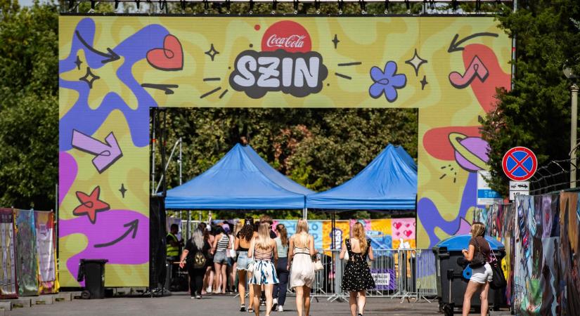 A SZIN-en újra zúgott a „Mocskos Fidesz!”, a színpadon elpattant egy húr