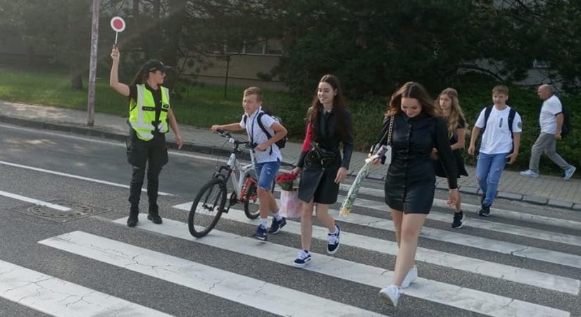 A rendőrség is készül a tanévkezdésre: