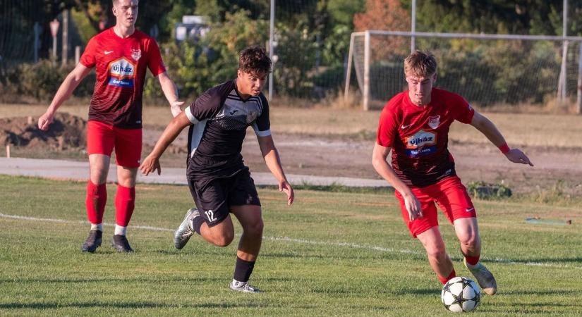 Nem hagyott kérdést a címvédő: magabiztos sikerek a nyitányon