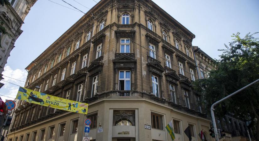 Túl hosszú élet – Halála után egy messzire visszhangzó per tette ismertté a kényes ügyekben utazó budapesti ügyvédet