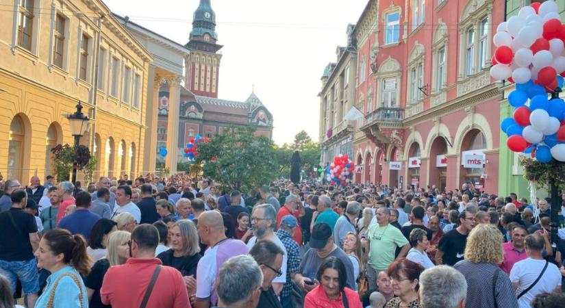 Harmadszor tartott blokádellenes tüntetést Szabadkán a Szerb Haladó Párt