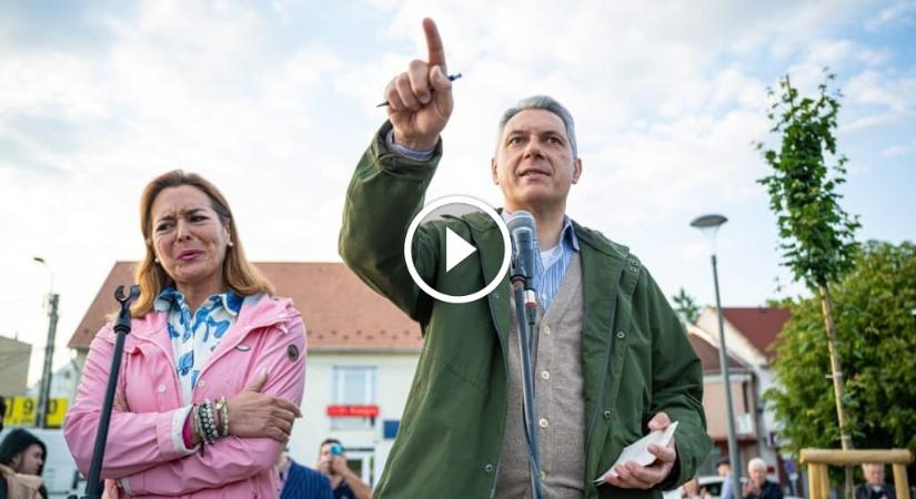 Lázár János: „Nem árad, hanem átbasz a Tisza!”