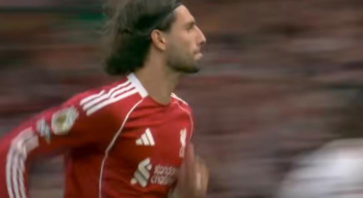 Szoboszlai szabadrúgásgóljával győzte le az Arsenalt a Liverpool – videó