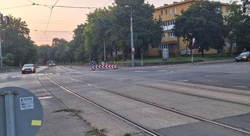 Nem várt akadályok szeptember 1-jén – ezek a miskolci utcák járhatatlanok!