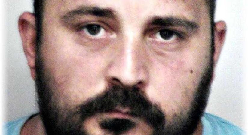 Pápai rendőrök körözik a celldömölki sikkasztót