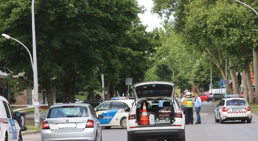 Durván indul az ősz: gyalogost gázoltak a Mecsek Áruháznál