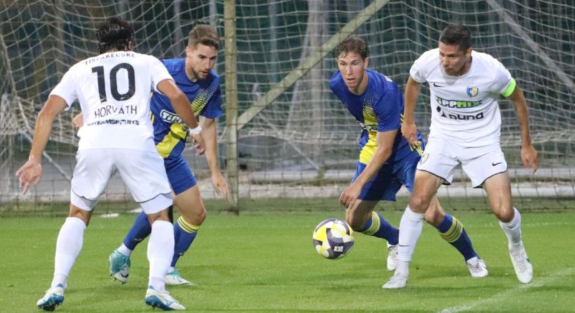 Ramos bal lábbal lőtt csavart lövése három pontot ért a Tiszakécskének – fotók