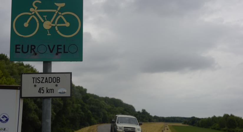 Tiszacsege nyáron is él, télen is működik