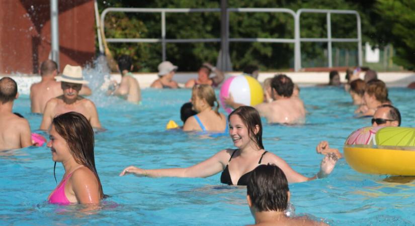 Kedvezményekkel búcsúztatja a nyarat a Nagyatádi Termál Strandfürdő szeptember első hetében