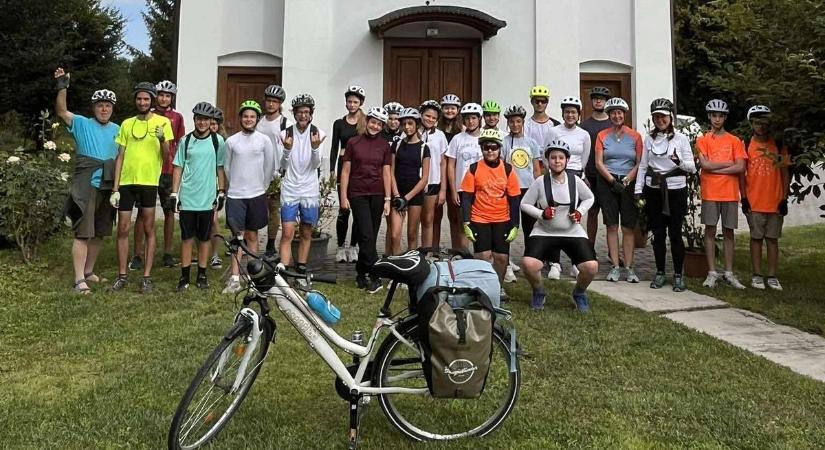 Bringán és vízen gyűjtöttek élményeket a Széchenyi gimnázium diákjai