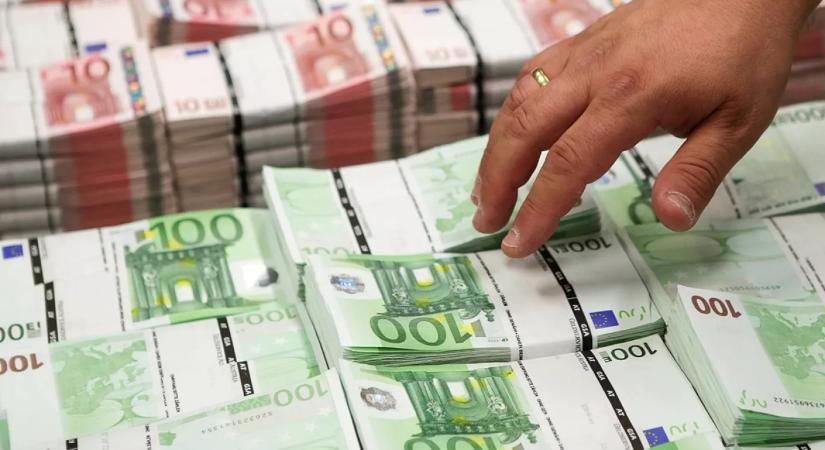 Befellegzett a techcégek euromilliárdos szankcionálásának