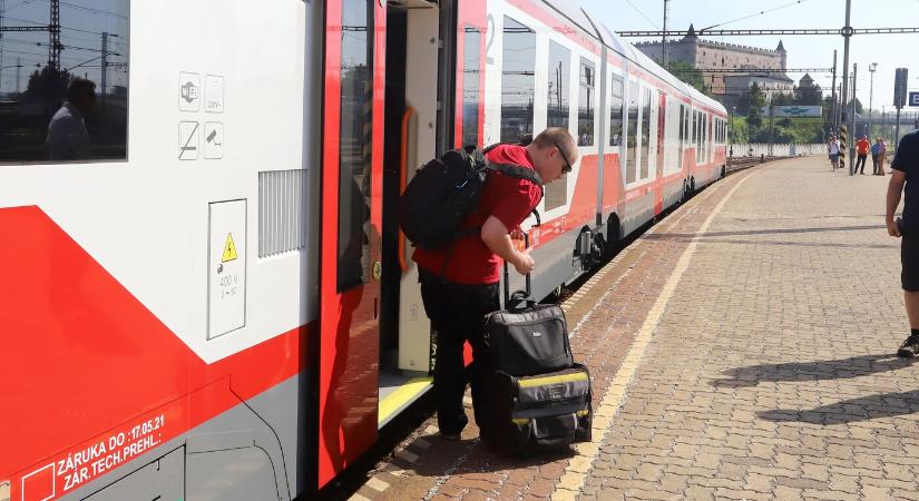 Káosz a vasútnál: interneten és applikáción keresztül sem lehet vonatjegyet vásárolni