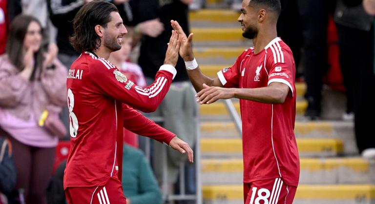 Szerződést hosszabbított a Liverpool szezonjának eddigi meglepetésembere