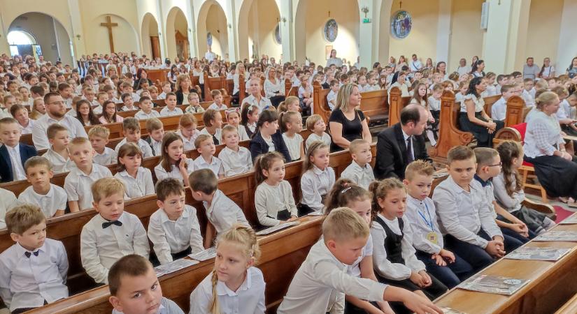 315 diákkal kezdte meg a tanévet a Liszt iskola