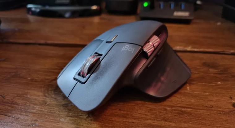 Haptikus visszajelzést kaphat a Logitech MX Master 4 egér