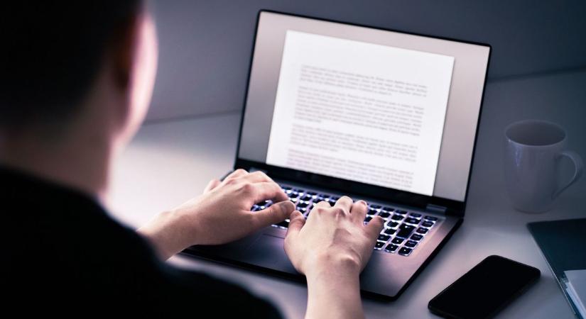 Fiatal szerzők számára írt ki pályázatot az Előretolt Helyőrség Íróakadémia