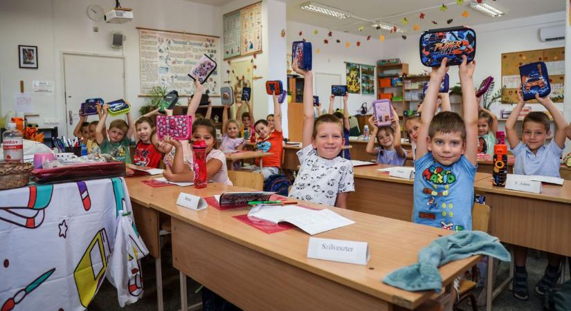 Kik lehetnek ők? Fotókon a tiszaparti új tanulói