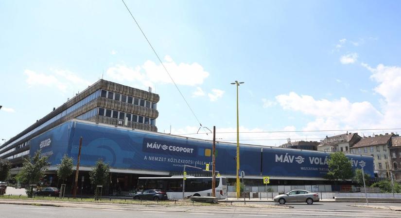 Kiderült miért állt le a Déli Pályaudvar, Lázár János szerint is időszerű a felújítás