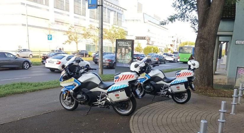 Rendőrök lepték el Nyíregyháza utcáit – fotókon és videón az akció, amit megérzett a város